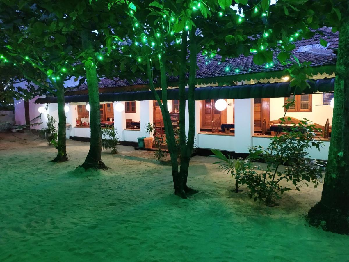 Sea Hut Homestay